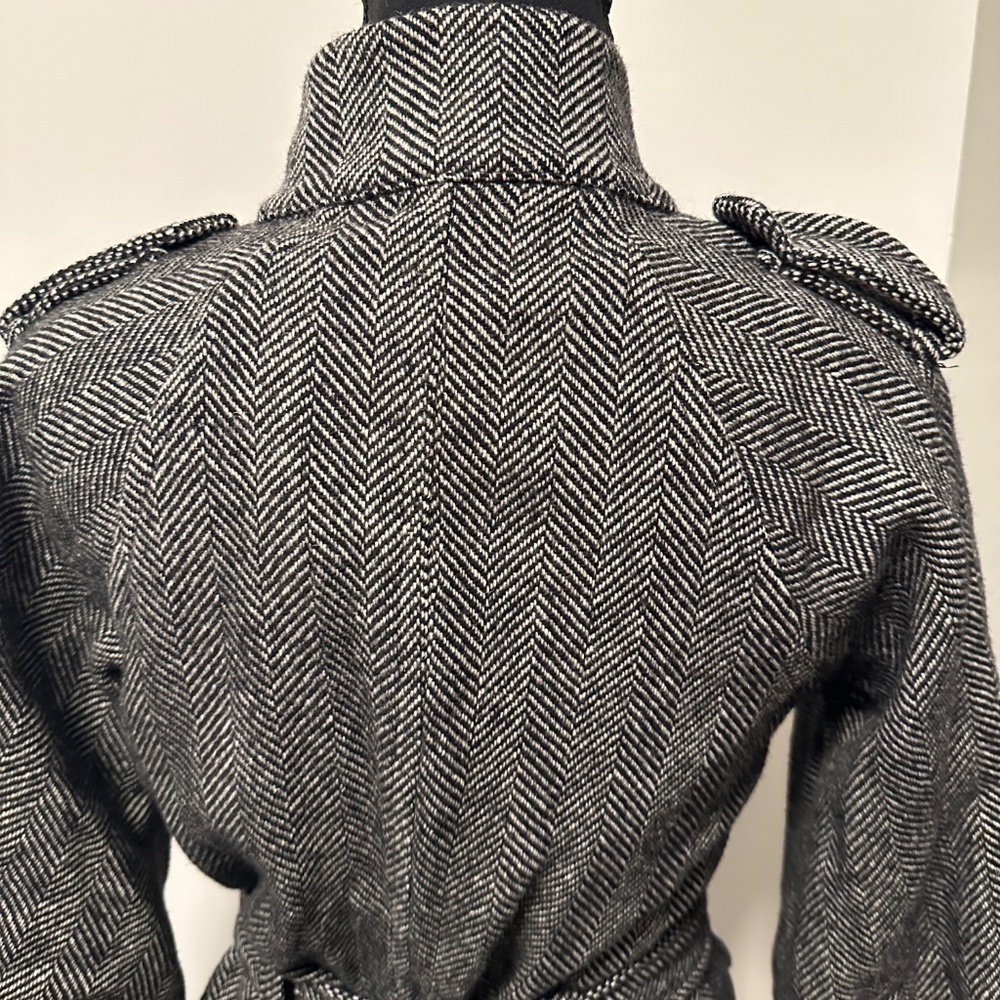*CALVIN KLEIN* Black x White Button Down Tie-Waist Jacket Size 6 - Picture 5 of 7